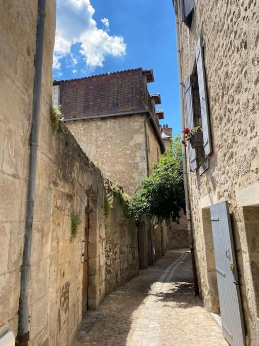 T2 Parfaitement Situe Au Pied De La Cathedrale Lejlighed Périgueux Eksteriør billede